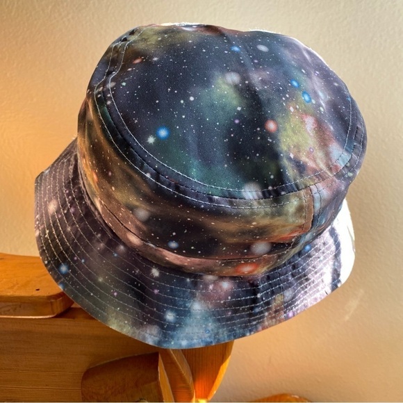Festival summer Galaxy print bucket hat - Picture 2 of 7